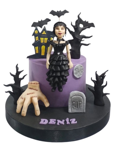 Wednesday - Addams Ailesi Pasta 2