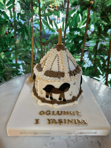 Erkek Bebek Doğum Günü Pastası
