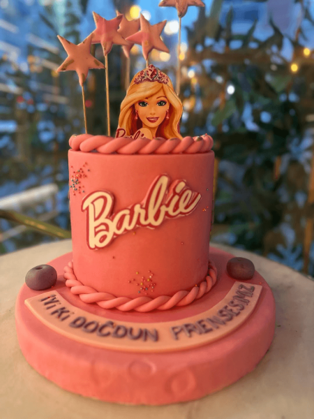 Barbie Temalı Kız Çocuk Pastası