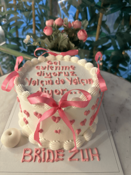 Yazılı Kutlama Pastası