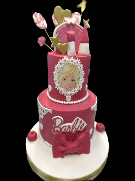Görkemli Barbie Pastası