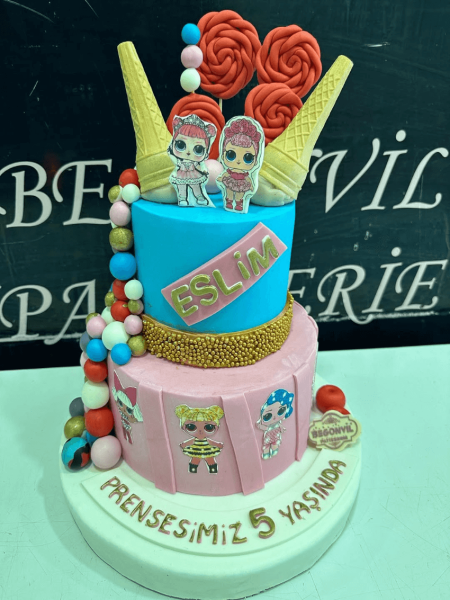 Animasyon Karakterli Doğum Günü Pastası