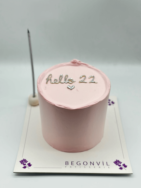 Sade Doğum Günü Pastası