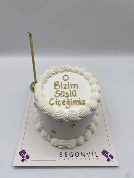 Altın Yaldızlı Yazılı Doğum Günü Pastası