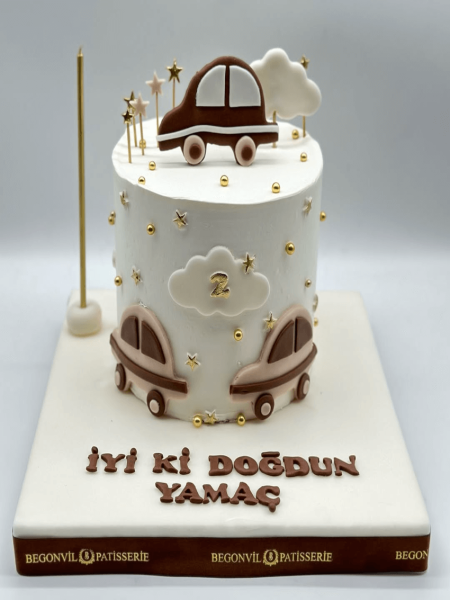 Araba Figürlü Çocuk Doğum Günü Pastası