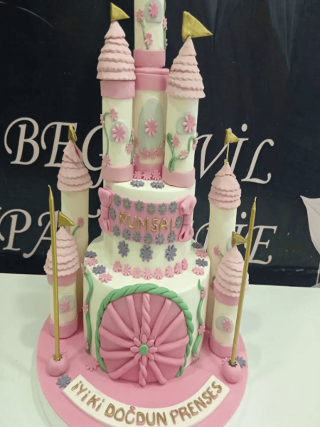 Şato Kutlama Pastası