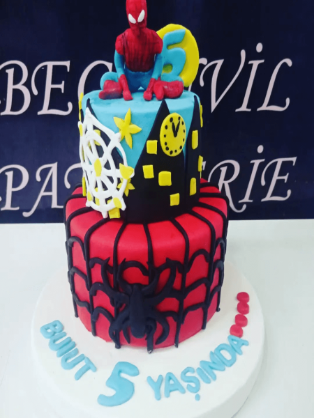 Spiderman Karakterli Doğum Günü Pastası