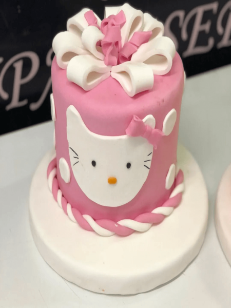 Kedili Doğum Günü Pastası