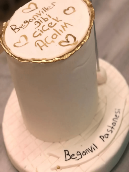 Sade Kutlama Pastası 2