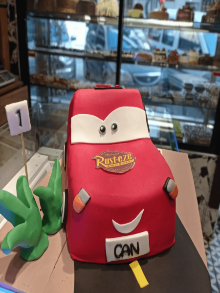 Arabalı Erkek Çocuk Kutlama Pastası