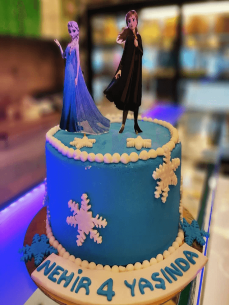 Prens ve Prenses Temalı Kutlama Pastası