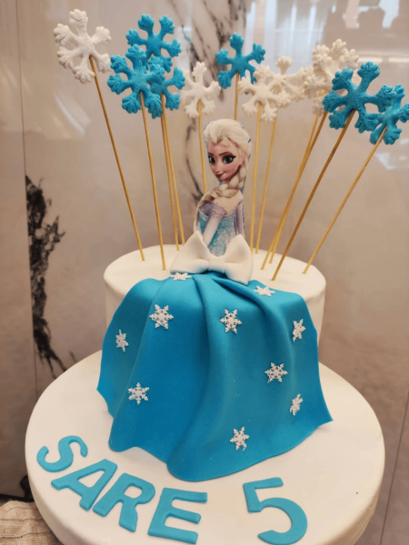 Prenses Figürlü Kutlama Pastası