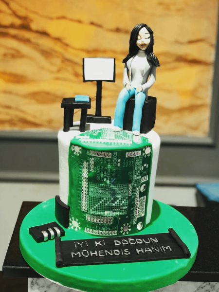 Mühendis Kutlama Pastası