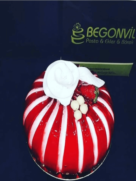 Sade Doğum Günü Pastası 2