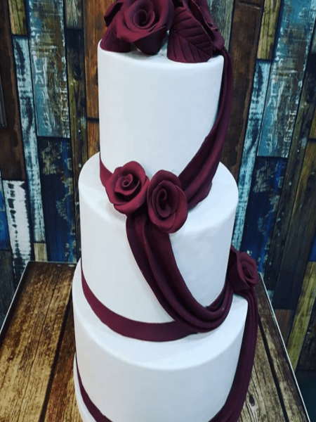 Siyah Gül Kutlama Pastası