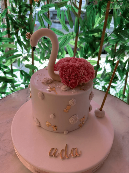 Kuğu Görünümlü Kutlama Pastası